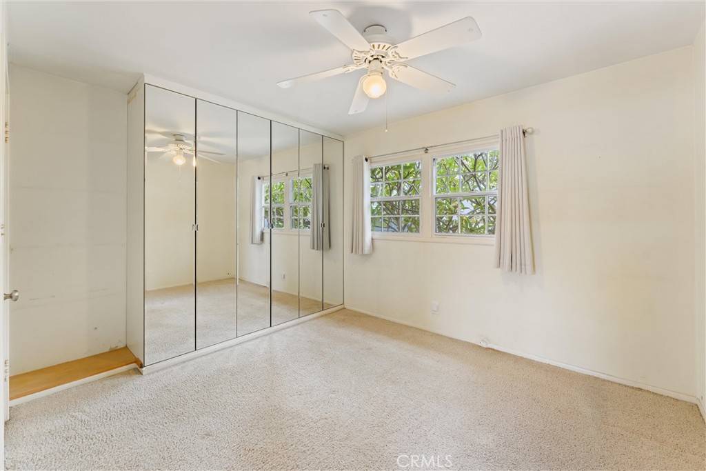 2151 Fanwood AVE Long Beach, CA 90815