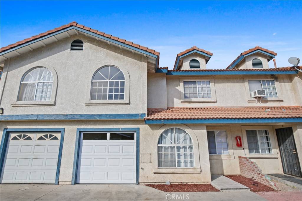 Paramount, CA 90723,14118 Orizaba AVE #7