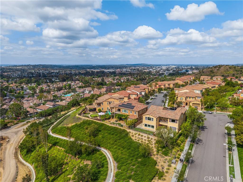 Brea, CA 92821,520 N Bardsdale PL
