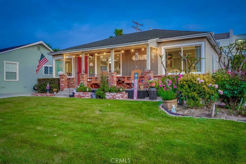 Lakewood, CA 90712,4002 Camerino ST