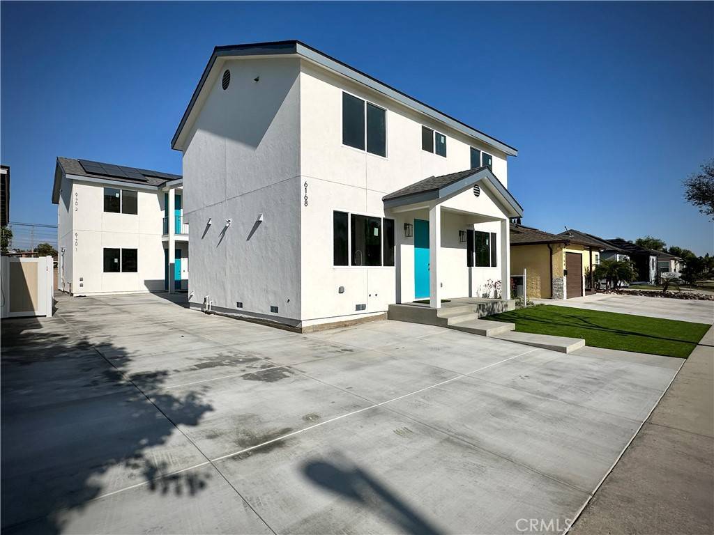 Lakewood, CA 90713,6168 Briercrest AVE