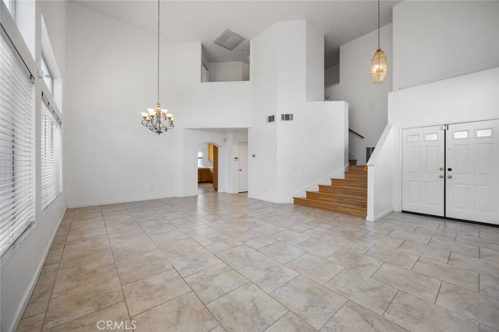 Fontana, CA 92336,14241 Humbolt CT