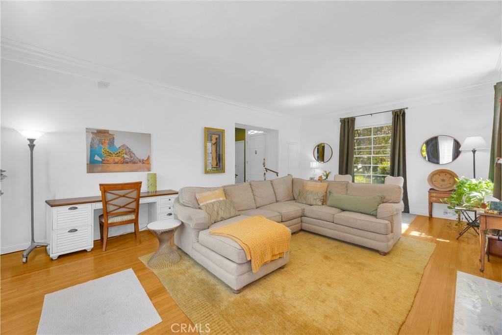 Long Beach, CA 90807,929 E Marshall PL