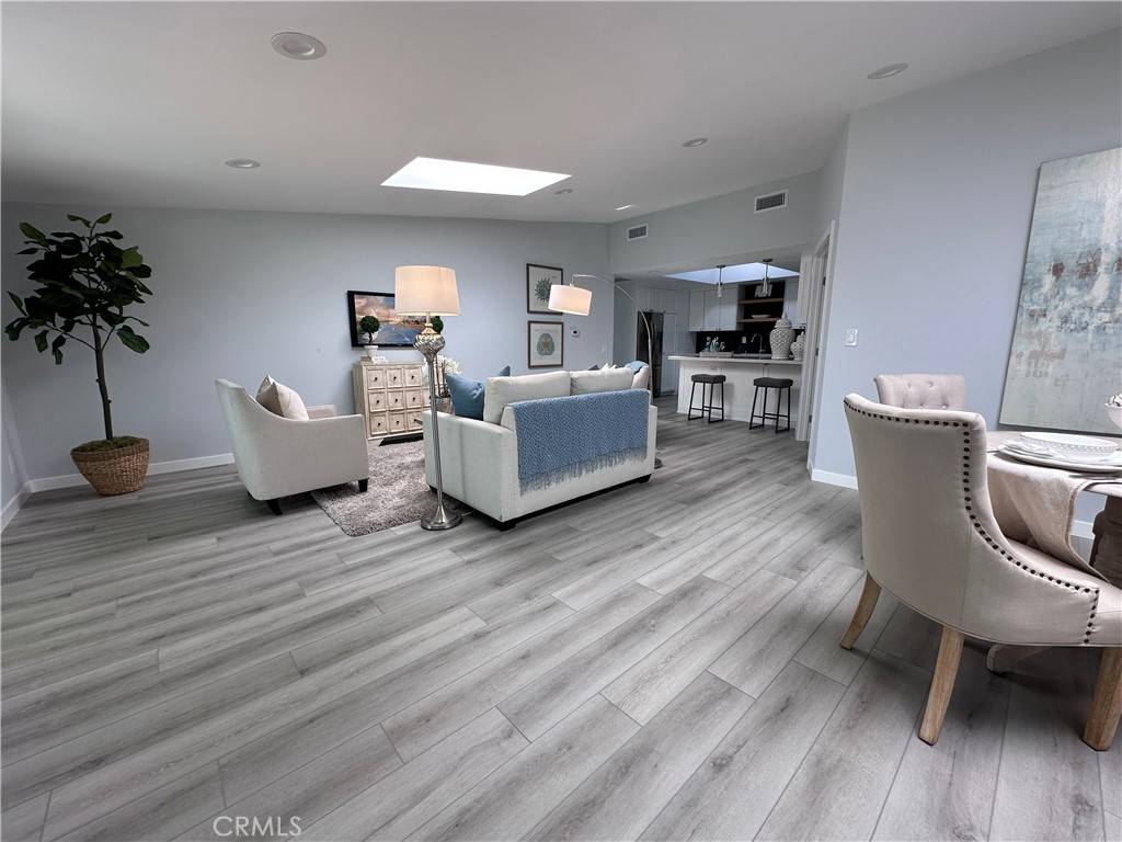 Seal Beach, CA 90740,13361 El Dorado #201K