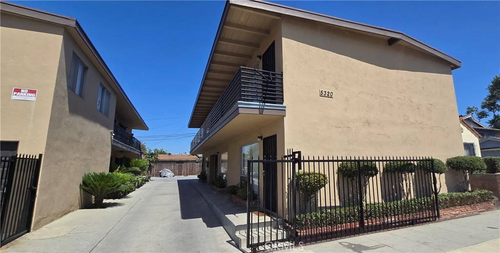 Long Beach, CA 90805,5320 Lime AVE
