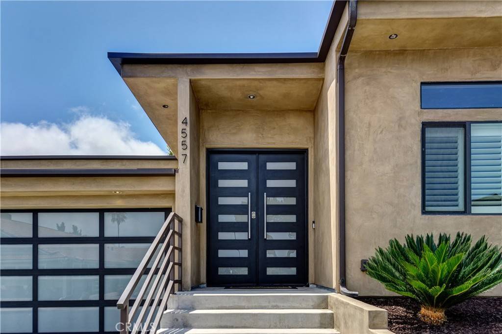 Los Angeles, CA 90008,4557 Don Timoteo DR