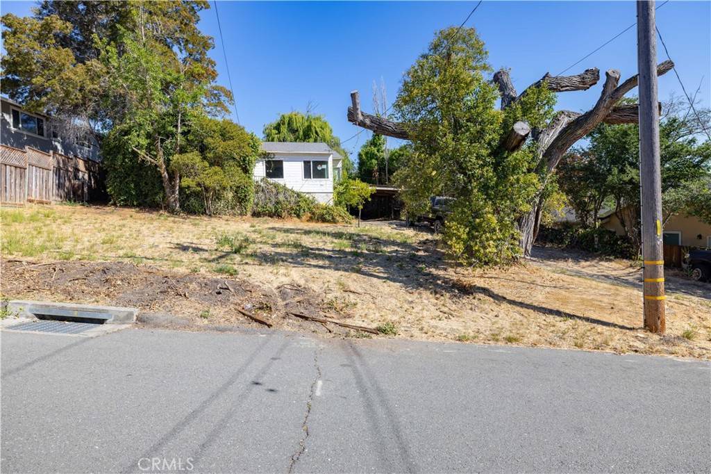 Castro Valley, CA 94546,3142 Keith AVE