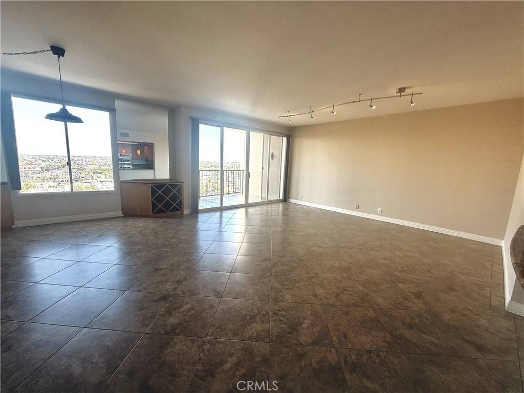 Long Beach, CA 90802,850 E Ocean BLVD #1112