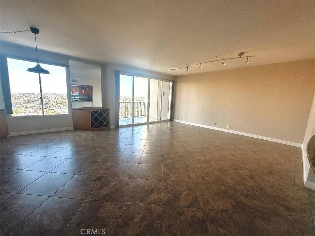 Long Beach, CA 90802,850 E Ocean BLVD #1112