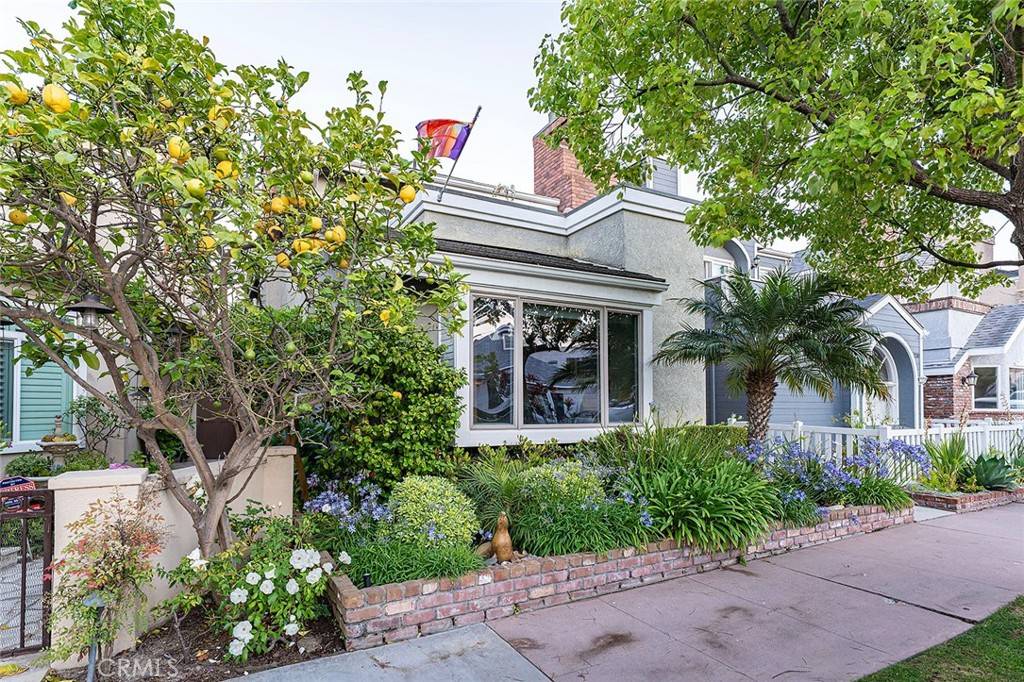 Seal Beach, CA 90740,232 7th ST