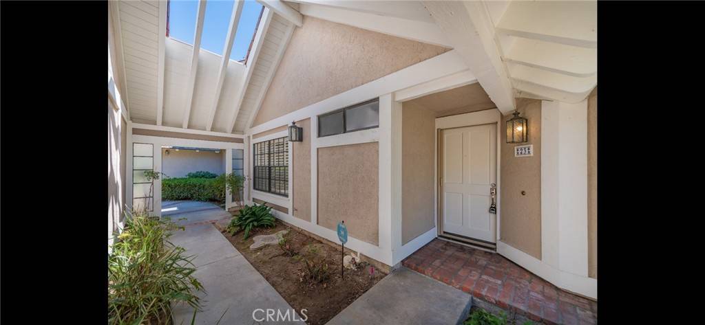 Irvine, CA 92614,23 Thunder TRL #12