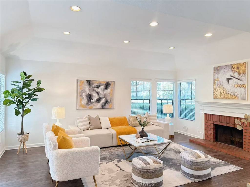 Irvine, CA 92614,23 Thunder TRL #12