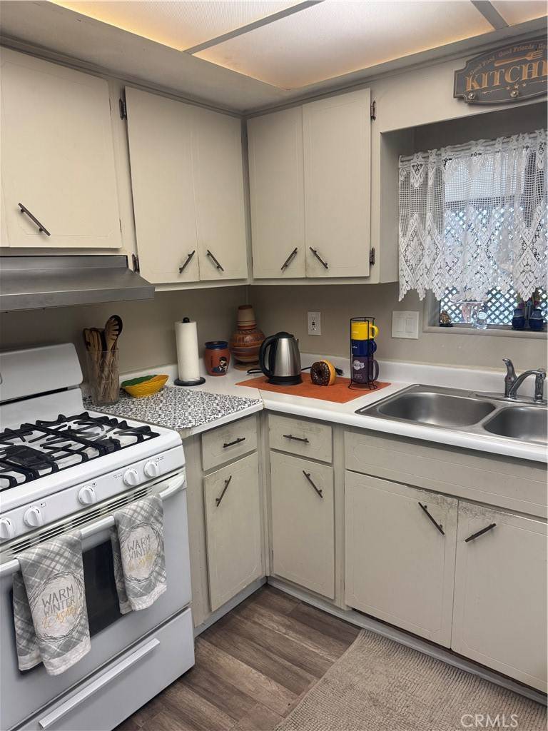 El Monte, CA 91732,12700 ELLIOT #406