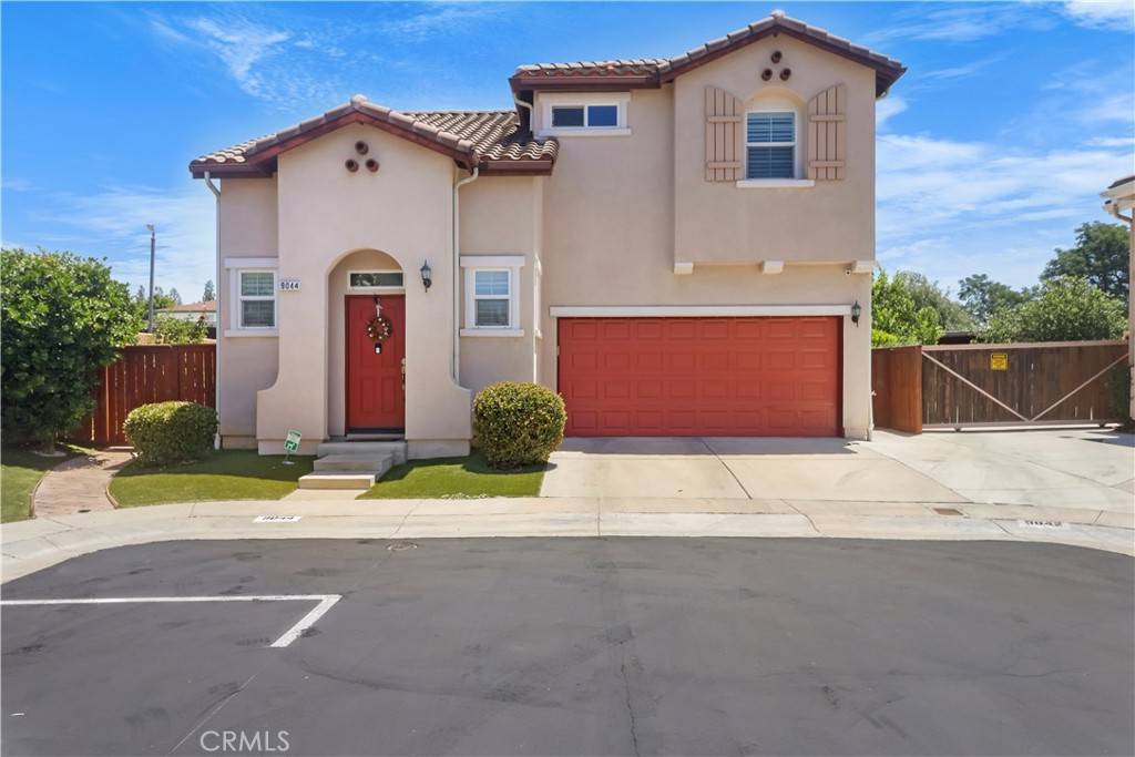 Panorama City, CA 91402,9044 Sylmar AVE