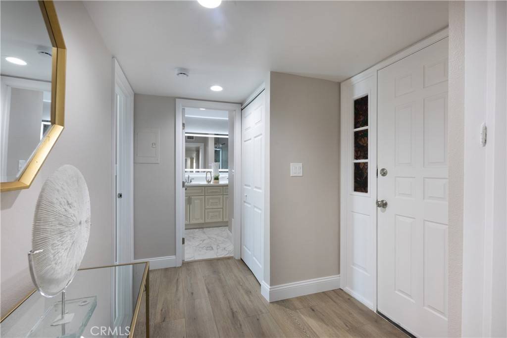 Signal Hill, CA 90755,2240 Stanley AVE #9
