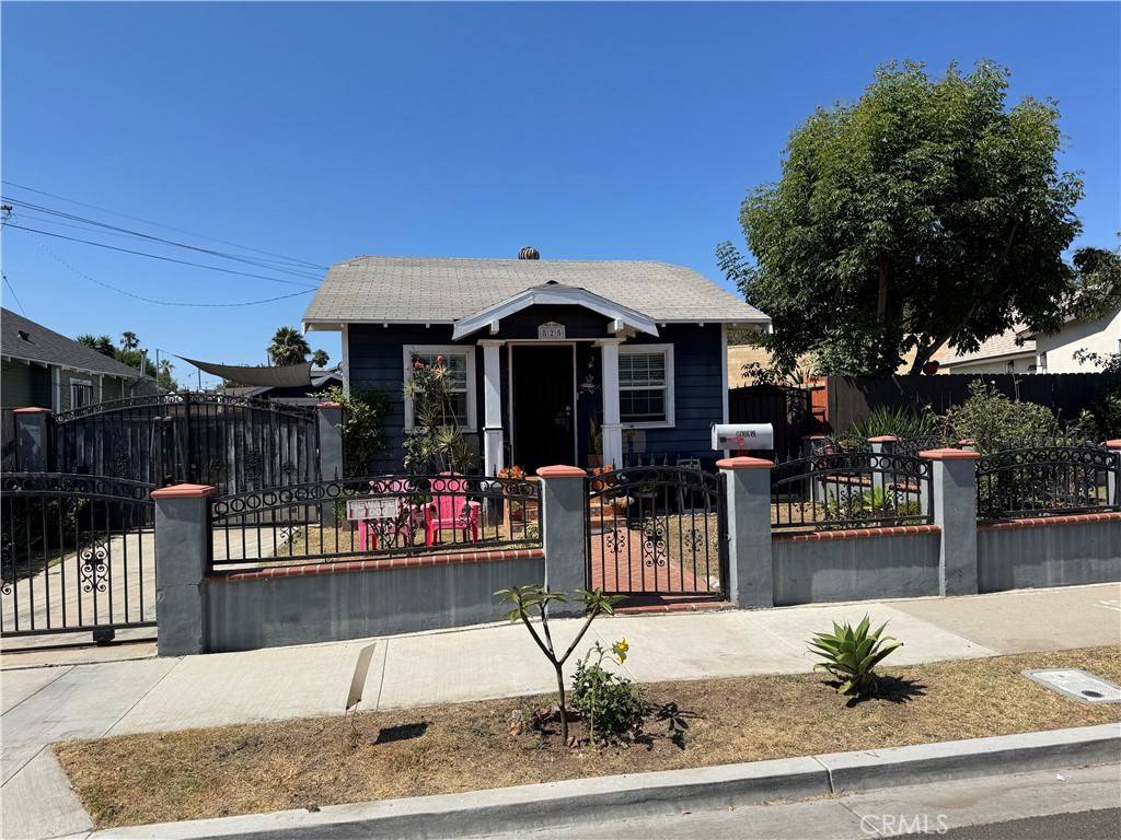 Long Beach, CA 90806,825 E Eagle ST