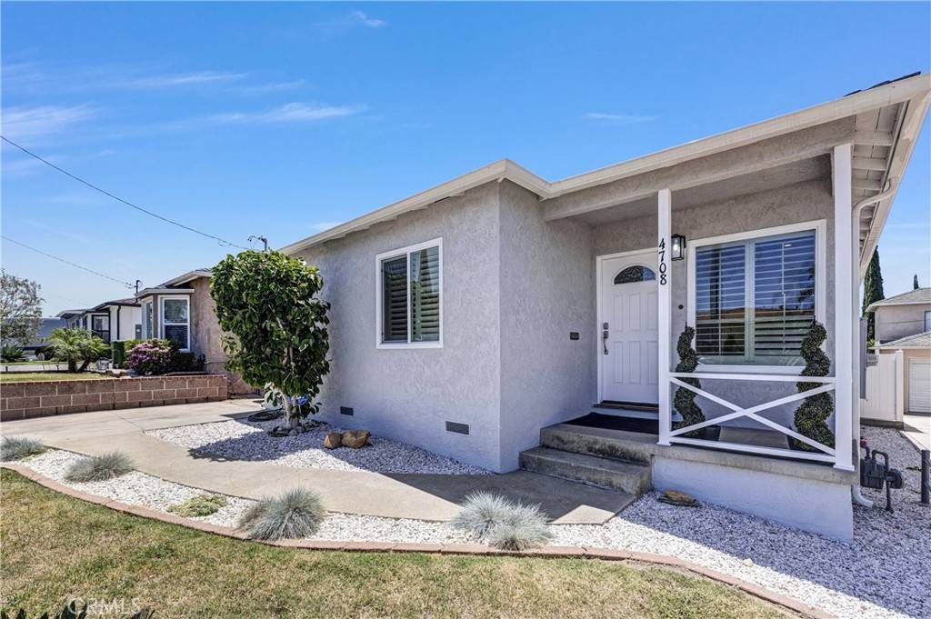 Hawthorne, CA 90250,4708 W 132nd ST