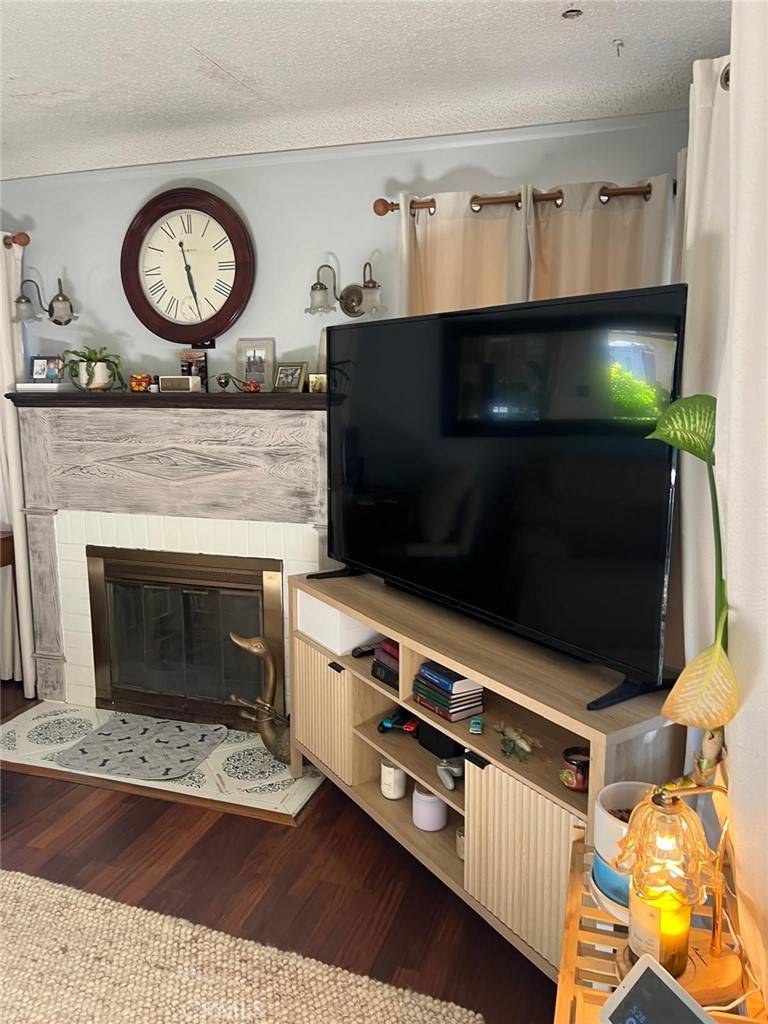 South Gate, CA 90280,9312 Garden View AVE
