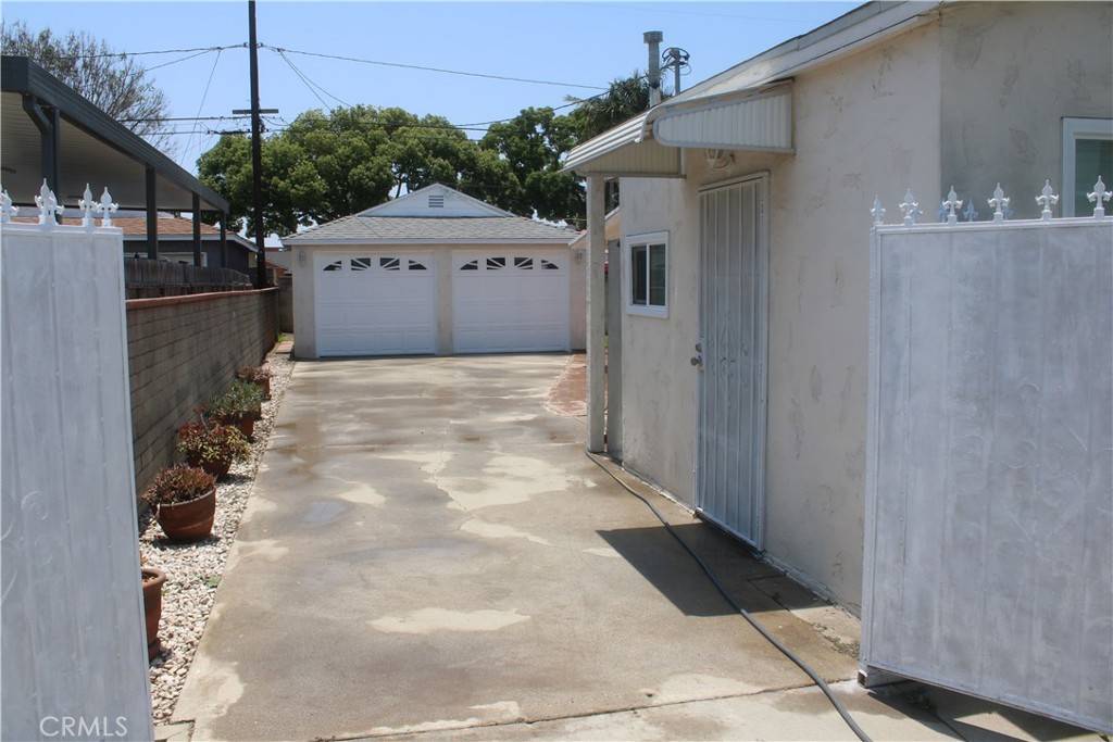Lynwood, CA 90262,4032 LE SAGE Street