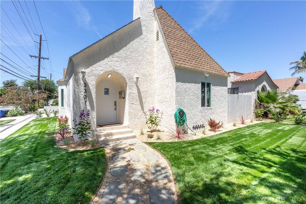 Signal Hill, CA 90755,3301 Falcon AVE