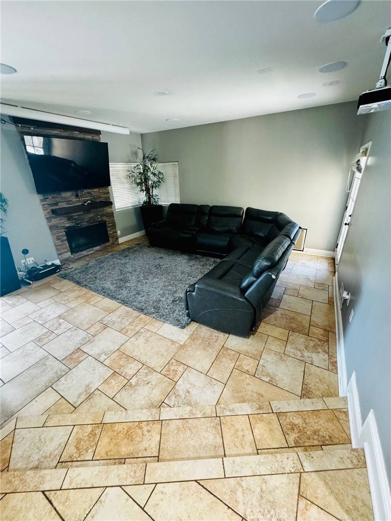 Long Beach, CA 90808,4826 Faculty AVE