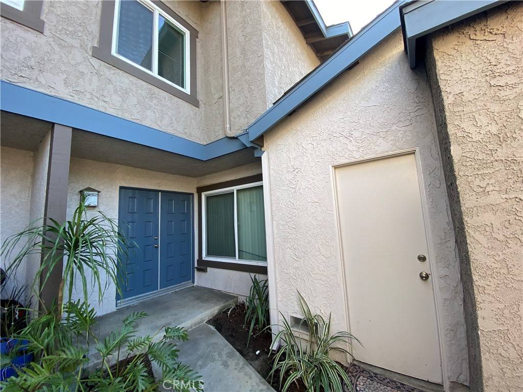 Lakewood, CA 90715,20130 Village Green DR