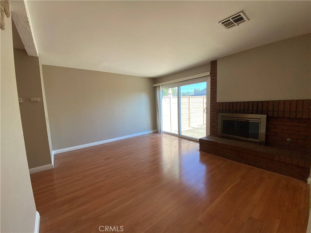 Lakewood, CA 90715,20130 Village Green DR