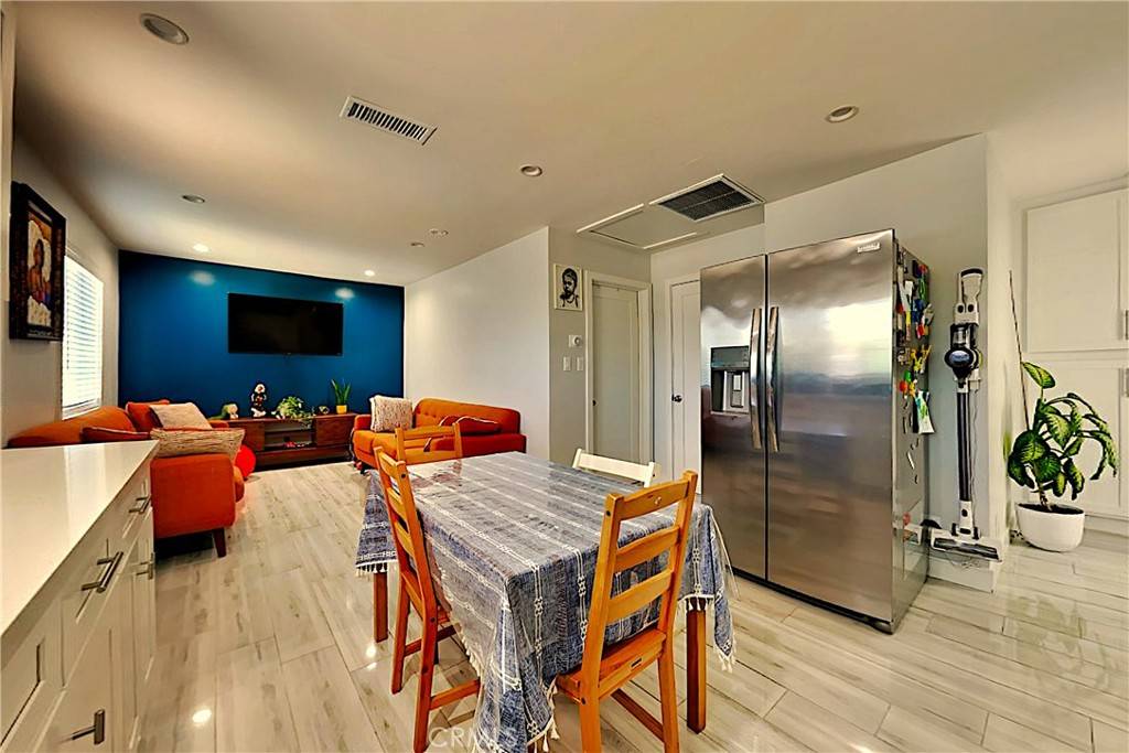 Downey, CA 90242,12014 Patton RD