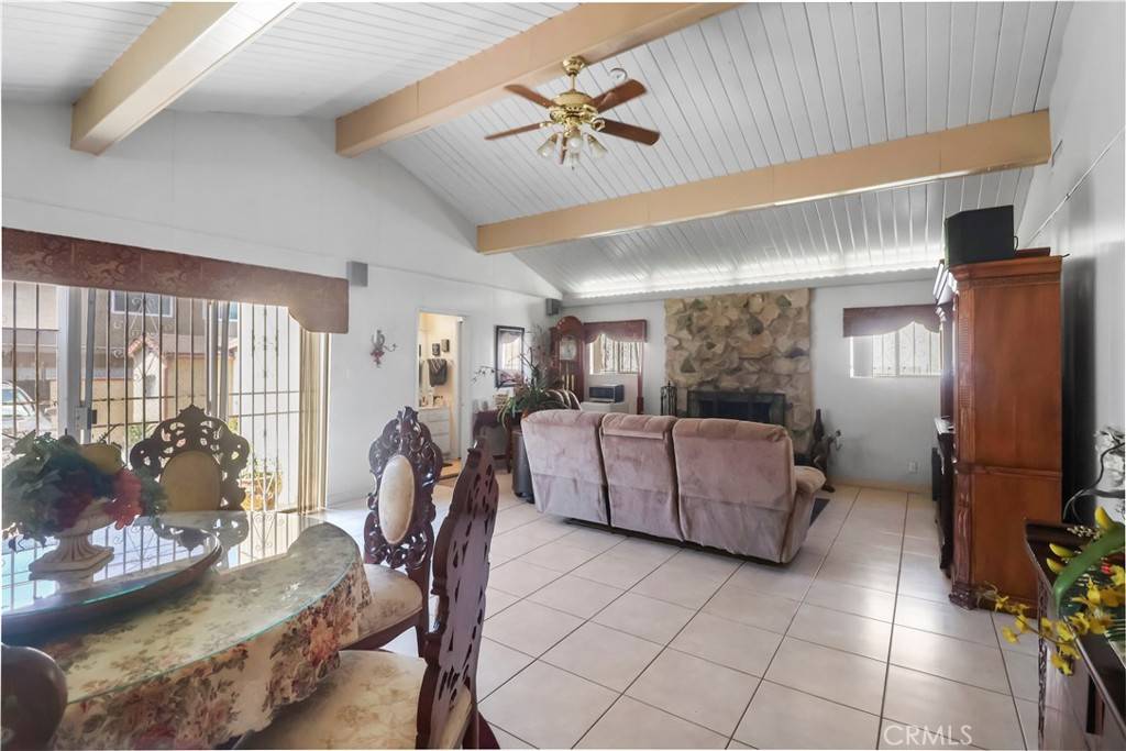 Bellflower, CA 90706,9206 Rendalia ST