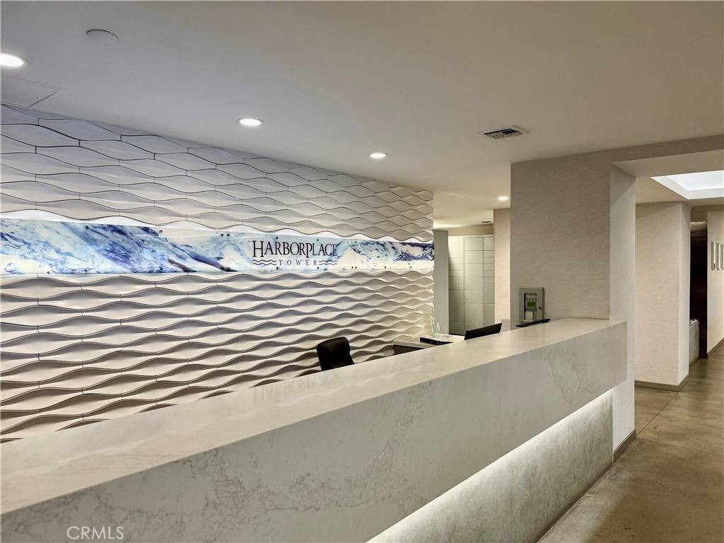Long Beach, CA 90802,525 E Seaside WAY #308