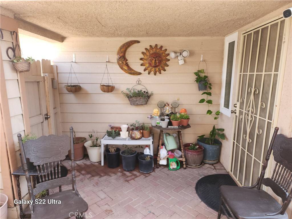 Fontana, CA 92335,16171 Winterwood LN