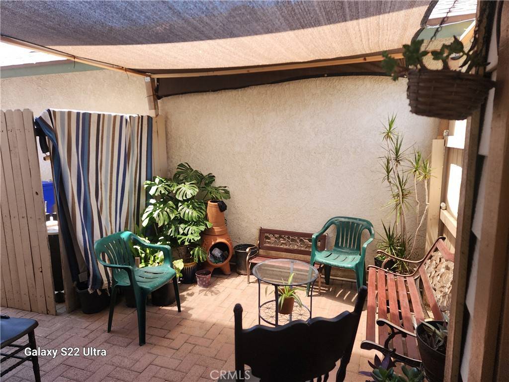 Fontana, CA 92335,16171 Winterwood LN