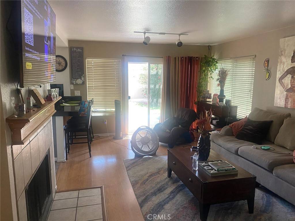 Corona, CA 92879,1860 Coolidge ST