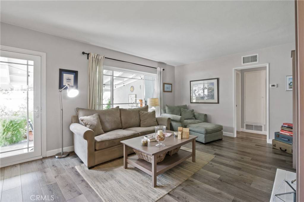 Fullerton, CA 92833,1847 W Flower AVE