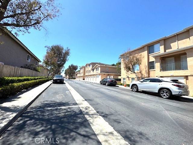 Harbor City, CA 90710,1011 HARBOR VILLAGE DR #A
