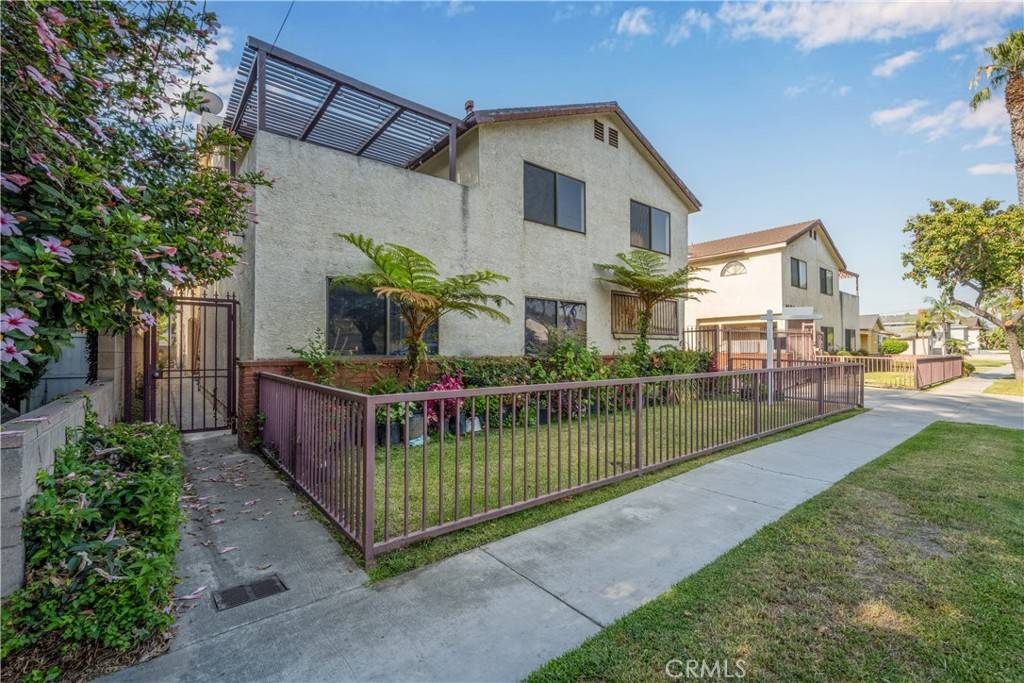 Bellflower, CA 90706,9504 Harvard ST #107