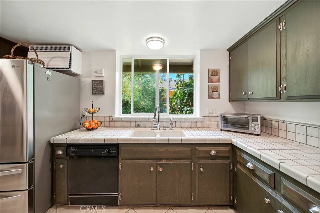 Hacienda Heights, CA 91745,3005 Leticia DR