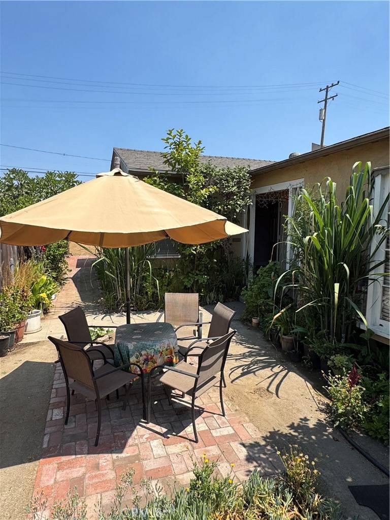 Long Beach, CA 90813,1750 Chestnut AVE