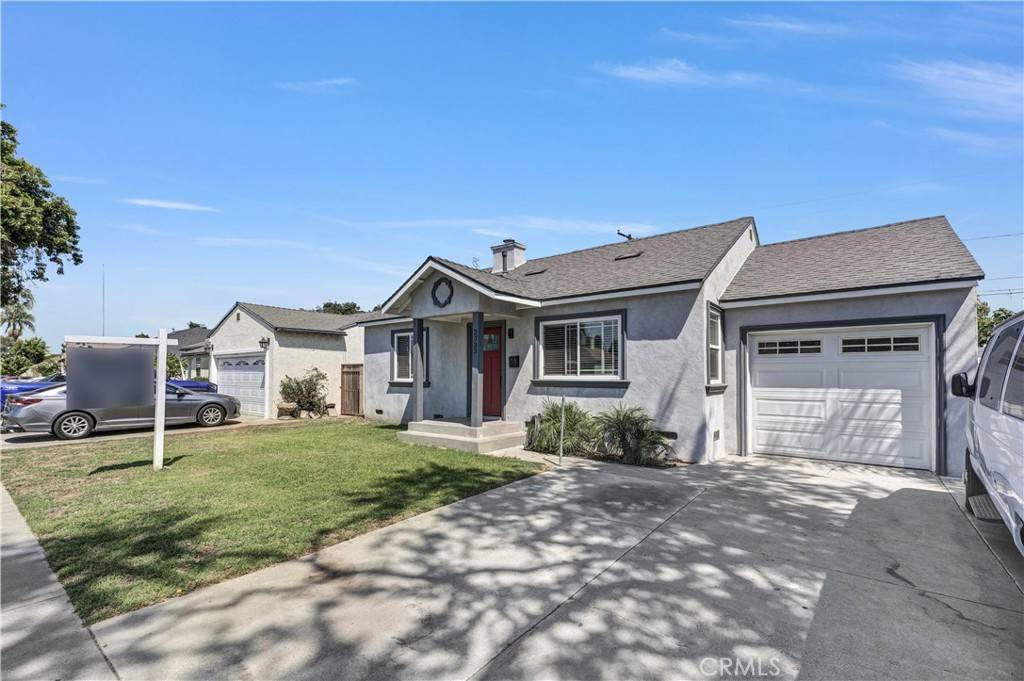 Carson, CA 90810,2733 E 220th ST