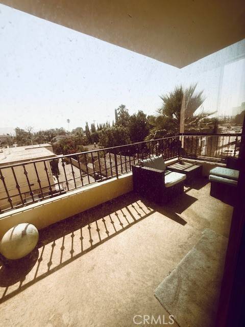 North Hollywood, CA 91605,6938 Laurel Canyon BLVD #212