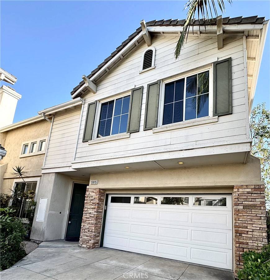 La Mirada, CA 90638,13615 TEAL RIDGE CT