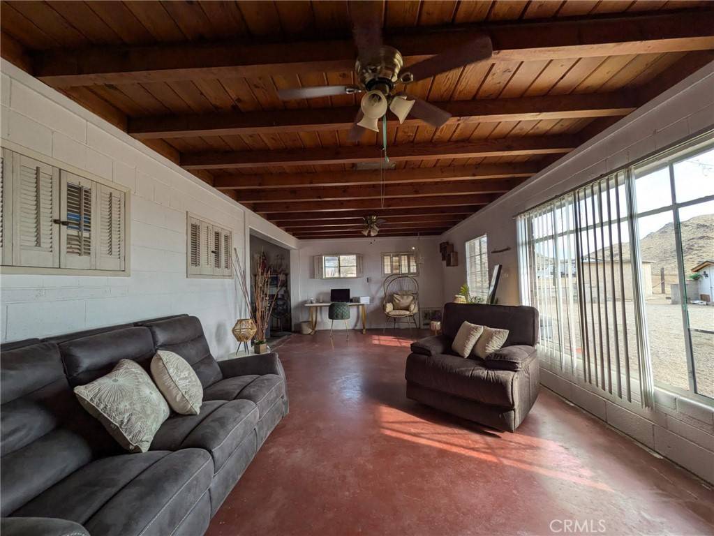 Apple Valley, CA 92307,19876 Lodema RD
