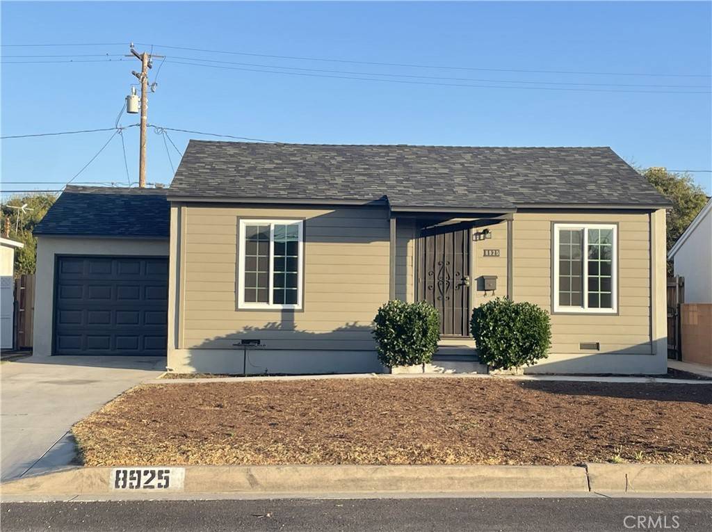 Downey, CA 90240,8925 Stamps RD
