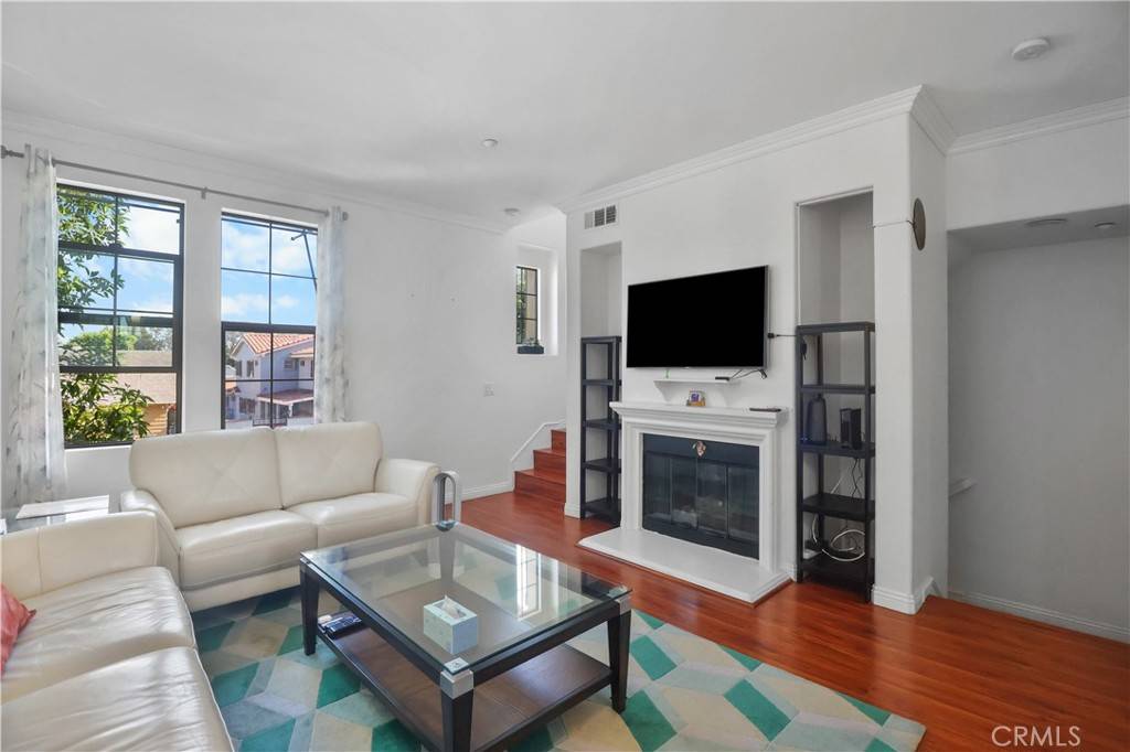 Fullerton, CA 92832,252 Soco DR