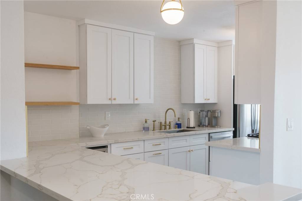 Long Beach, CA 90807,3932 N Virginia Rd #201