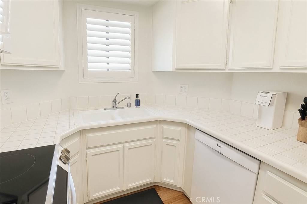 Long Beach, CA 90807,3913 N Virginia RD #301