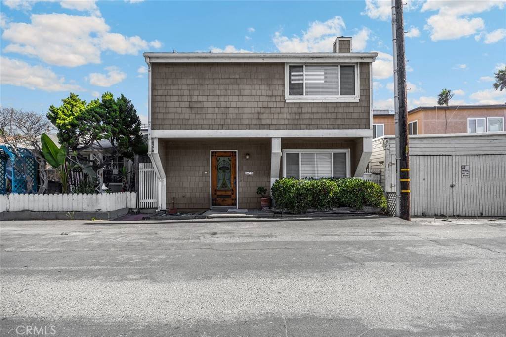 Sunset Beach, CA 90742,16378 26th ST