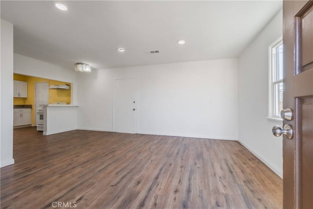 Pico Rivera, CA 90660,4568 Los Toros