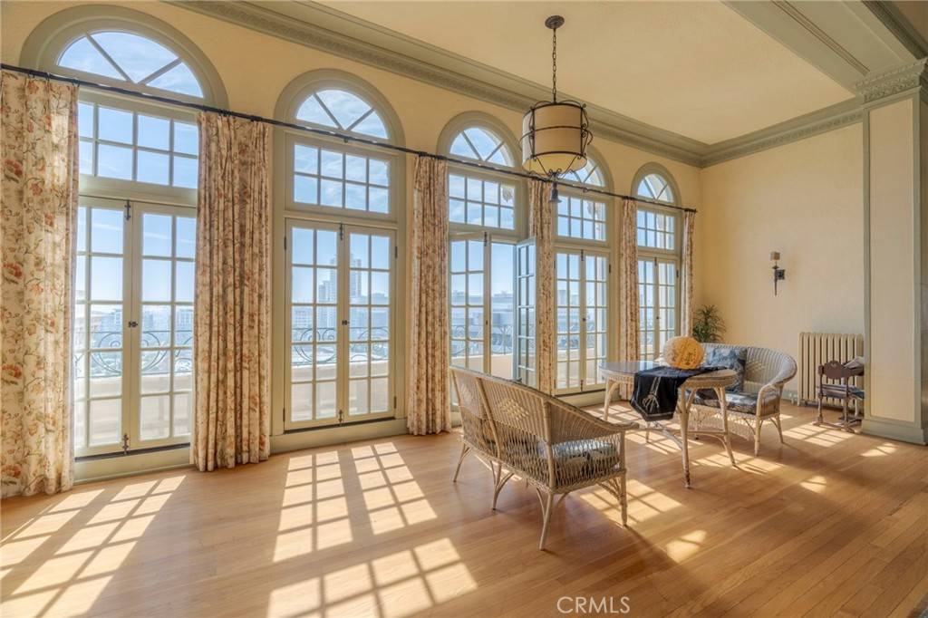 Long Beach, CA 90802,315 W 3rd ST #710