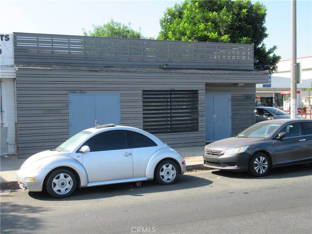 Compton, CA 90221,1820 E Rosecrans AVE